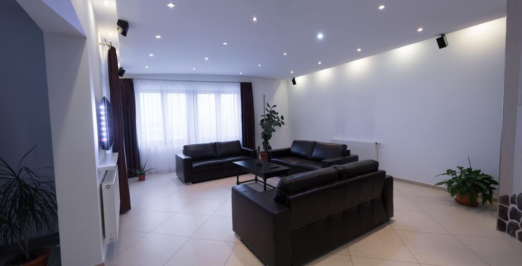 Thuild - Your World Of Leisure Targu Mures Ngoại thất bức ảnh
