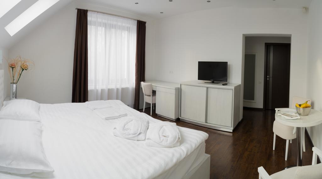 Thuild - Your World Of Leisure Targu Mures Ngoại thất bức ảnh